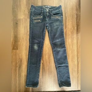 American Eagle Skinny Jeans with Zipper Pocket